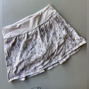 Lululemon Pace Rival mid rise skirt Long/tall size 4 EUC